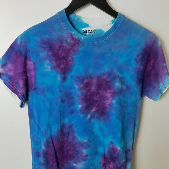 Gildan T Shirt Festive Trendy Tie Dye Tee Short Sleeve 100% Cotton Logo Adult - Picture 8 of 10